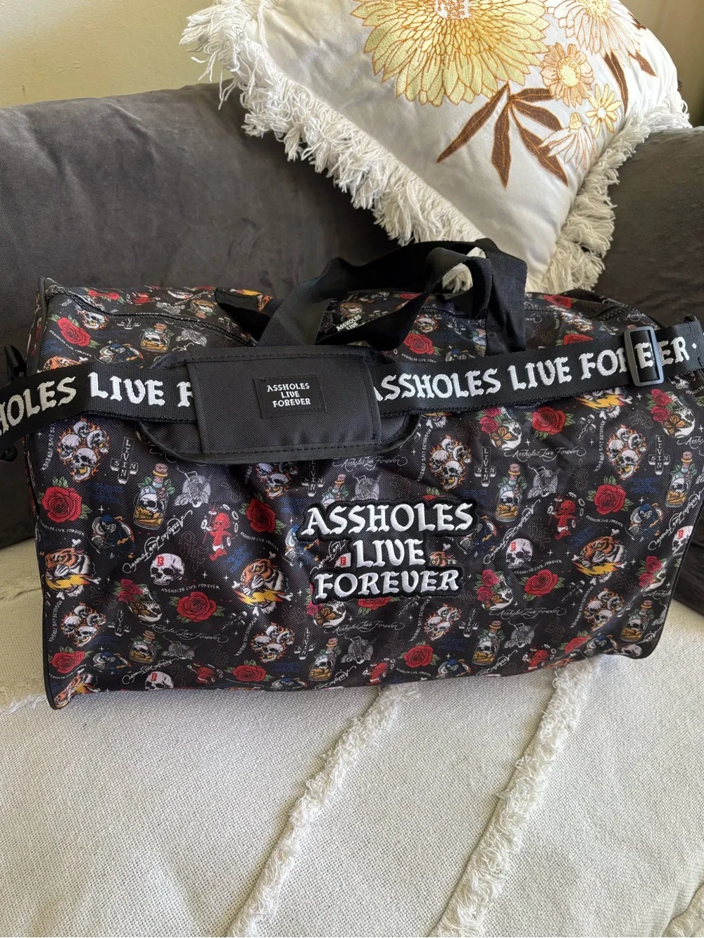 ALF ******** Live Forever Emotional Baggage Skull Bottle Strap Duffle Bag Roses